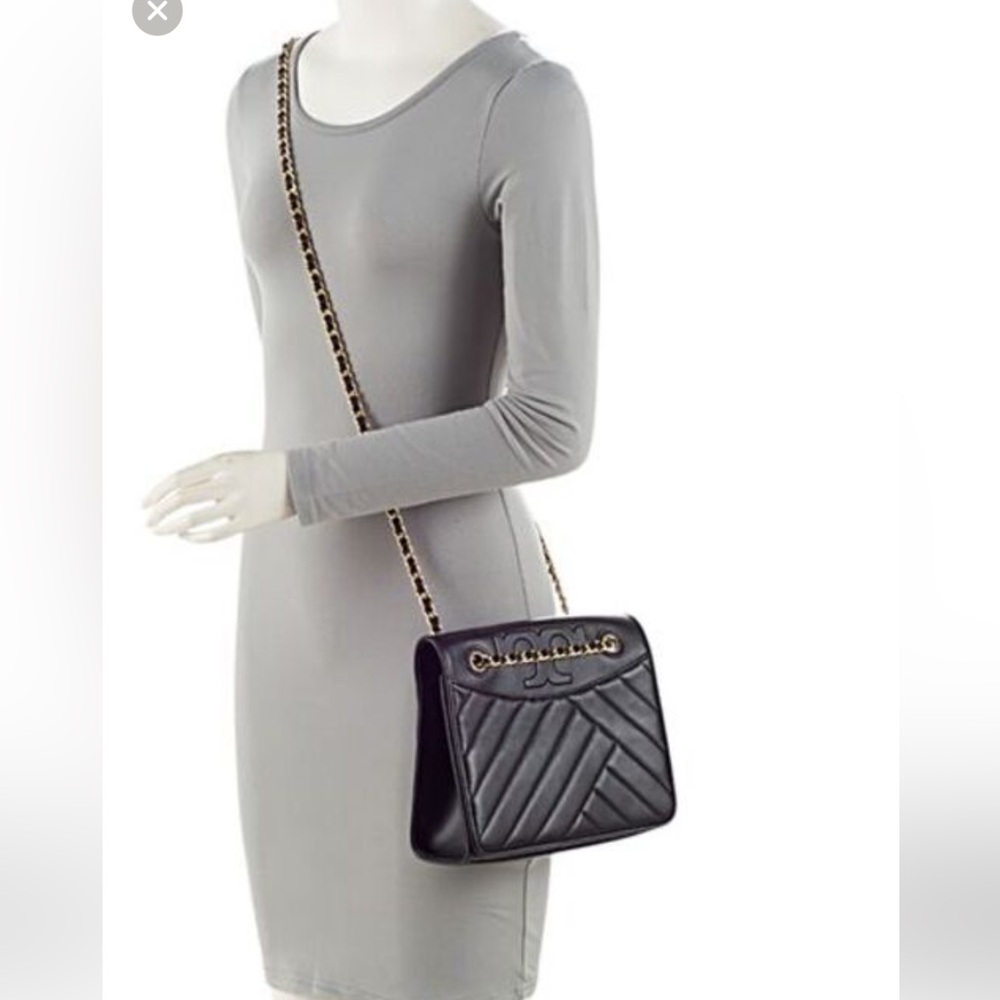 Tory Burch Quilted Alexa Black Shoulder Bag - Picture 5 of 7